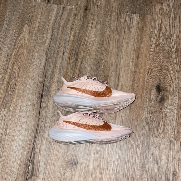 Wmns Zoom Gravity 'Echo Pink' - Picture 3 of 7